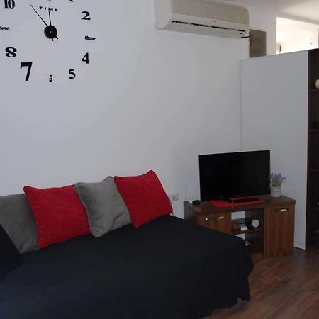 Stan Na Dan - Apartman Djordjevic Vranje Luaran gambar