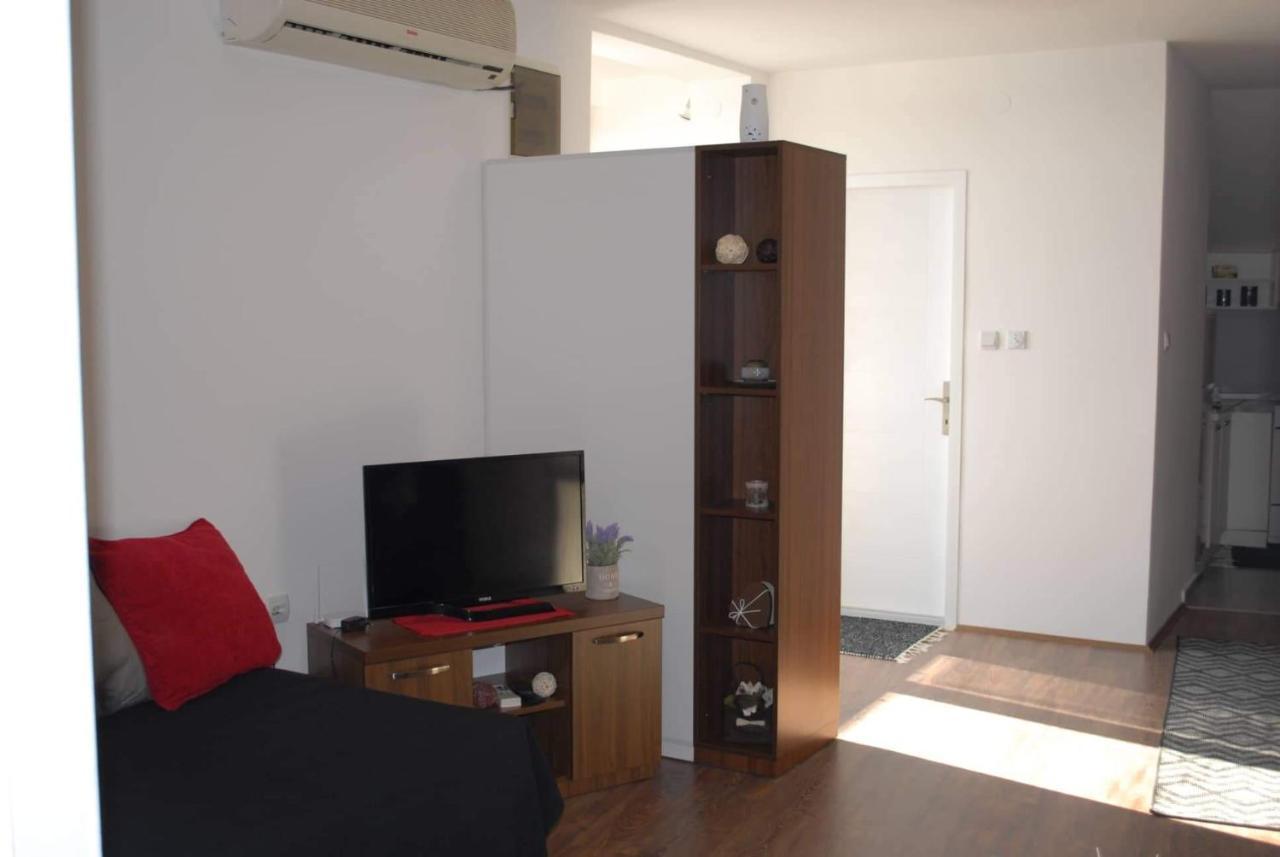 Stan Na Dan - Apartman Djordjevic Vranje Luaran gambar
