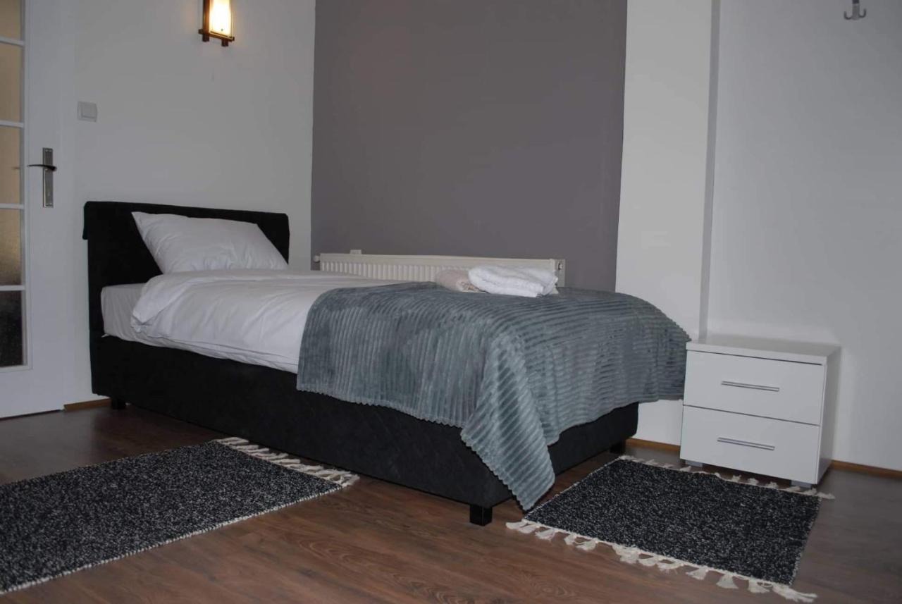 Stan Na Dan - Apartman Djordjevic Vranje Luaran gambar